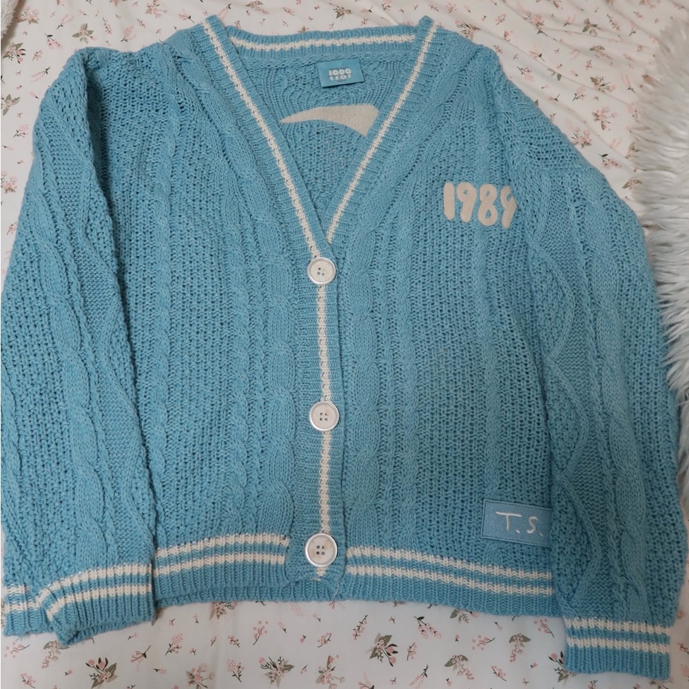 Taylor Swift “1989” Limited Edition Cardigan